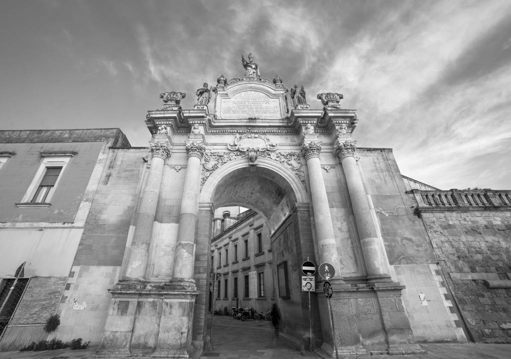 Lecce Stazione Centrale Exterior foto